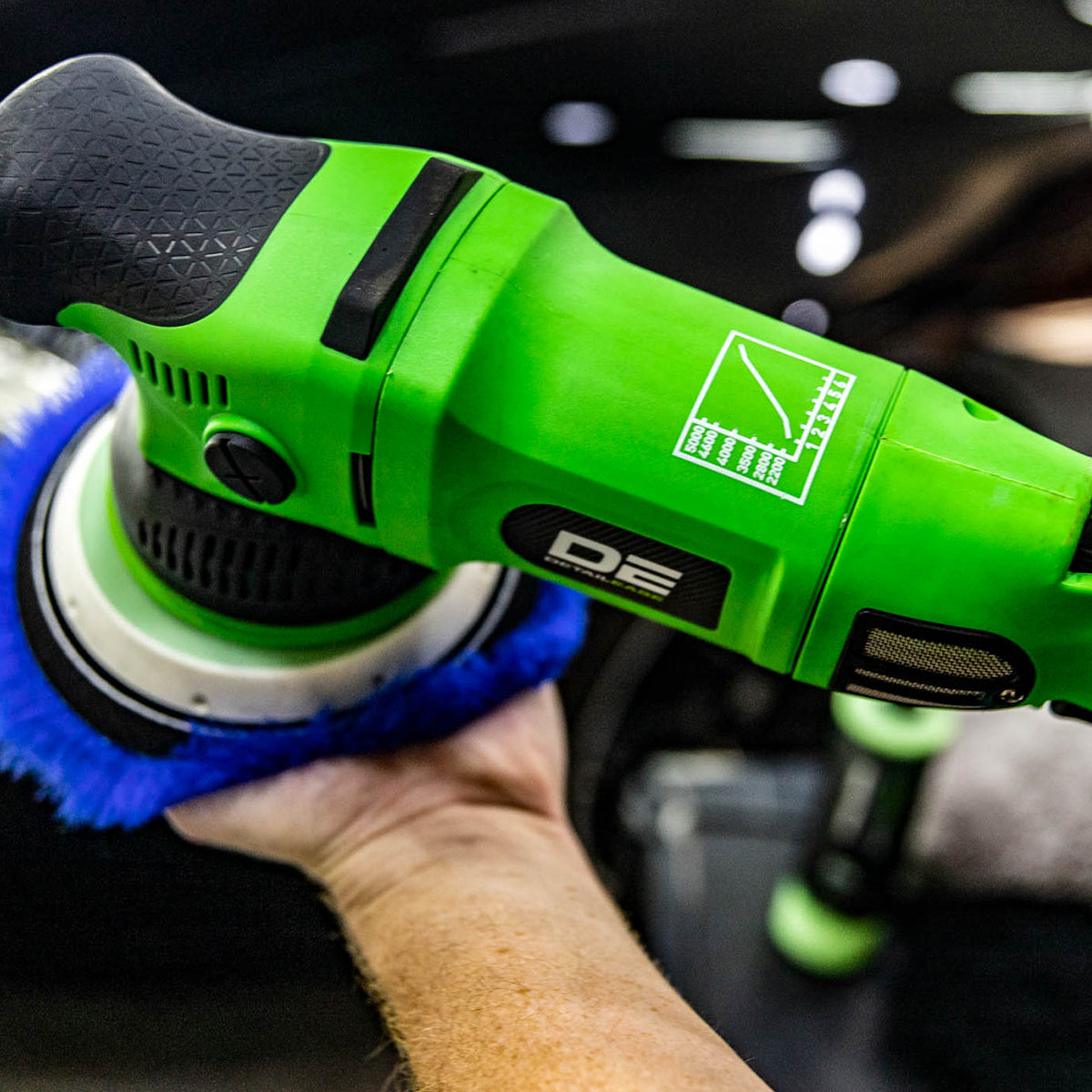 The Pro15 - 1000W Dual Action Polisher